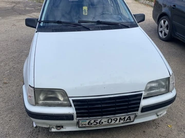 Авто Opel Kadett 1986 № 8096986