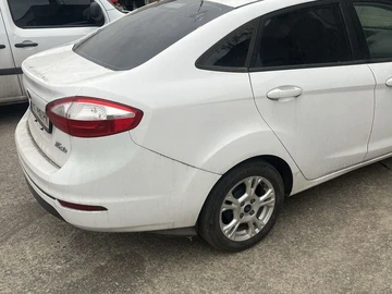 Авто Ford Fiesta 2015 № 8097133