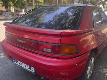 Авто Mazda 323 1990 № 8097333