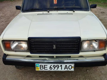 Авто ВАЗ 2107 1986 № 8097569
