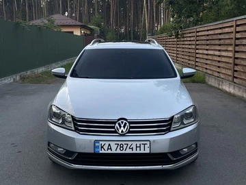 Авто Volkswagen Passat Variant 2013 № 8097618