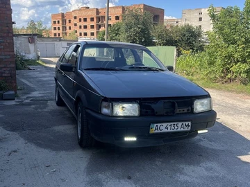 Авто Volkswagen Passat Sedan 1988 № 8097635