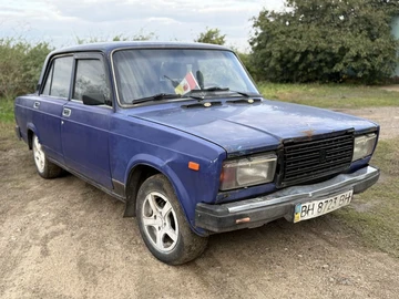 Авто ВАЗ 2107 1998 № 8097637