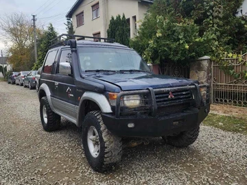 Авто Mitsubishi Pajero 1998 № 8097648