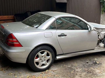 Авто Mercedes 230 1997 № 8097752