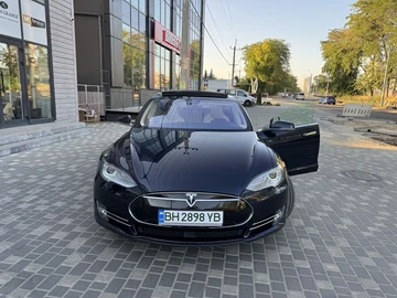 Авто Tesla Model S 2014 № 8097951