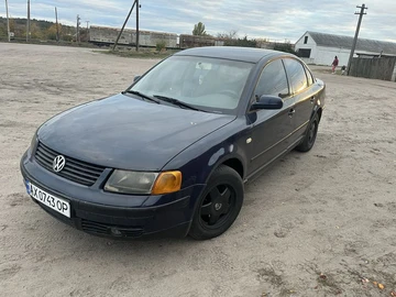 Авто Volkswagen Passat Sedan 2000 № 8098020