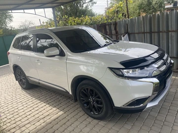 Авто Mitsubishi Outlander 2016 № 8098043