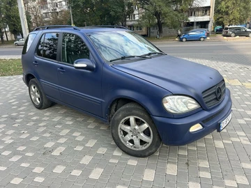 Авто Mercedes Ml Серия 2000 № 8098056