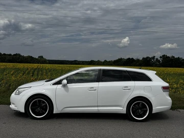 Авто Toyota Avensis 2011 № 8098195