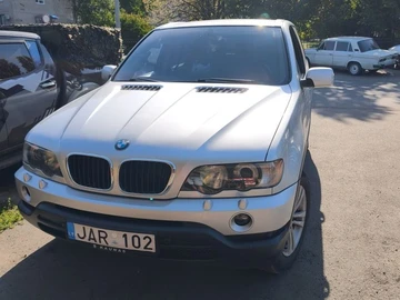 Авто BMW 5 Серия 2002 № 8098312