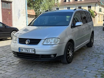 Авто Volkswagen Tiguan 2006 № 8098358
