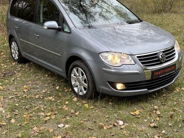 Авто Volkswagen Touran 2008 № 8098551