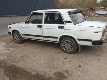 Авто ВАЗ 2107 1978 № 8098569