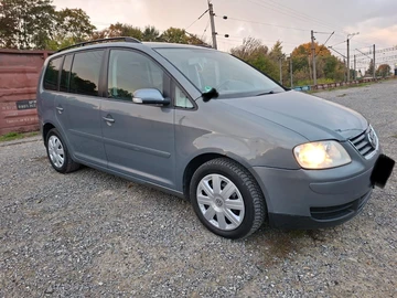 Авто Volkswagen Touran 2005 № 8098630