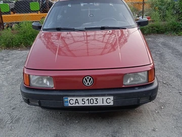 Авто Volkswagen Passat Sedan 1993 № 8098680
