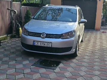 Авто Volkswagen Touran 2011 № 8098871