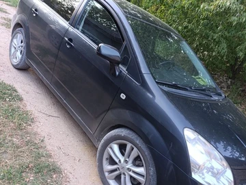 Авто Toyota Corolla Verso 2006 № 8098876