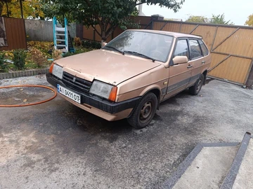 Авто ВАЗ 2109 1989 № 8098977