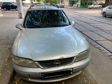 Авто Opel Vectra 1999 № 8099321