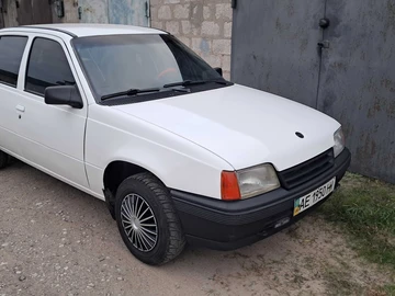 Авто Opel Kadett 1990 № 8099333