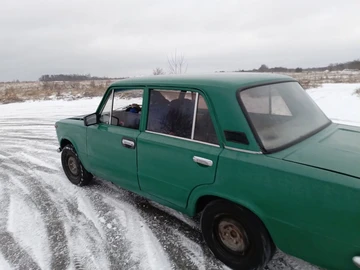 Авто ВАЗ 2101 1983 № 8099401