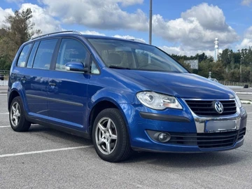 Авто Volkswagen Touran 2007 № 8099636