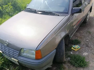 Авто Opel Kadett 1988 № 8099650