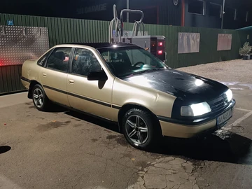 Авто Opel Omega 1998 № 8099678