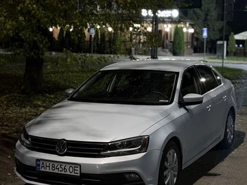 Авто Volkswagen Jetta 2016 № 8099738