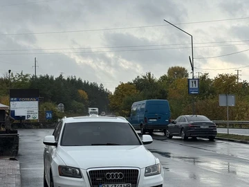 Авто Audi Q5 2010 № 8099975