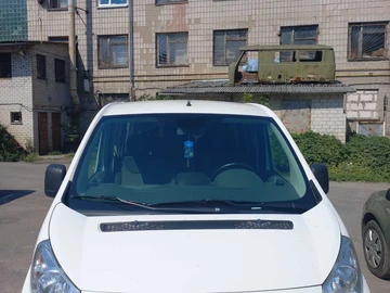 Авто Peugeot Expert 2013 № 8100051