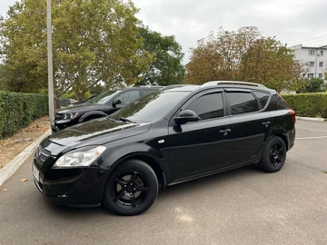 Авто KIA Cee X27 D 2007 № 8100061