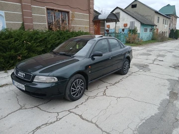 Авто Audi A4 1997 № 8100140