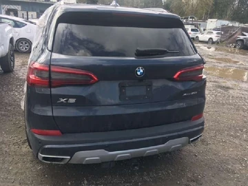 Авто BMW X5 2019 № 8100141