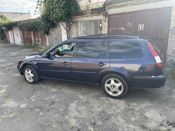 Авто Ford Mondeo 2002 № 8100148