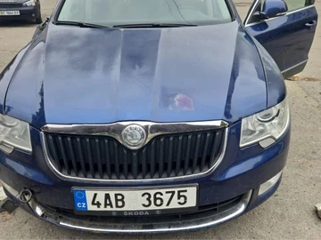 Авто Skoda Superb 2009 № 8100159