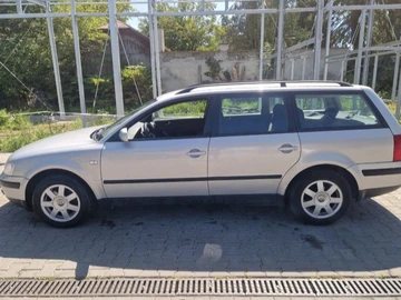 Авто Volkswagen Passat Sedan 2000 № 8100222