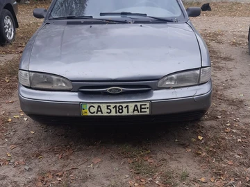 Авто Ford Mondeo 1993 № 8100419