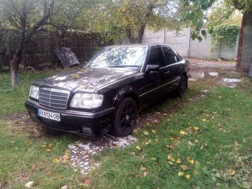 Авто Mercedes W124 1992 № 8100782