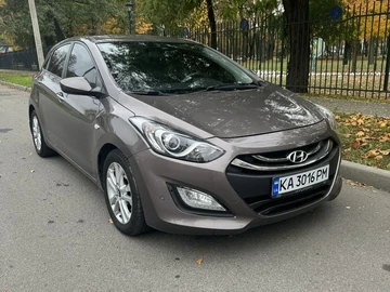 Авто Hyundai I30 2012 № 8100905