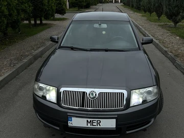 Авто Skoda Superb 2002 № 8101098