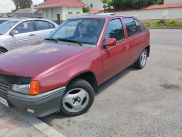 Авто Opel Kadett 1988 № 8101103