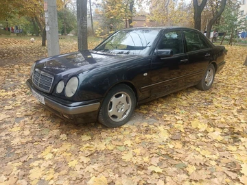 Авто Mercedes E Серия 1995 № 8101648