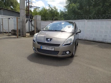Авто Peugeot 5008 2010 № 8101678