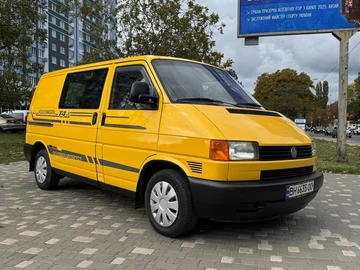 Авто Volkswagen Transporter 2000 № 8101966