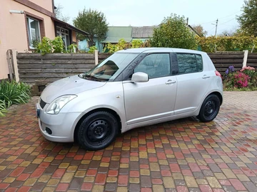 Авто Suzuki Swift 2005 № 8102102