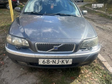 Авто Volvo V70 2004 № 8102103