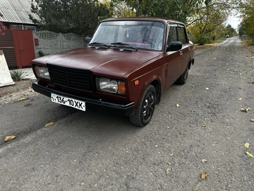 Авто ВАЗ 2107 1983 № 8102157
