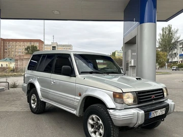 Авто Mitsubishi Pajero 1995 № 8102307